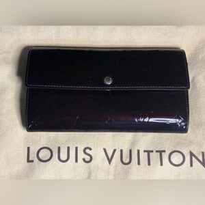Louis Vuitton Venris Sarah long Burgundy wallet